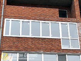 Фото остекления №29: Пластиковое остекление нестандартного балконного проема